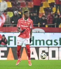 Înlocuitor din Liga 1 pentru Boateng  Fundașul pe care a pus ochii   Dinamo