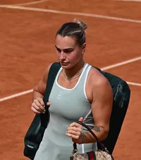 „Nu mi-a dat nicio șansă”    FOTO.  Aryna Sabalenka explică   înfrângerea cu Sorana Cîrstea:  „Mă întristează să văd că face asta”