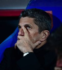 „Nu e locul tău aici!”    Răzvan Lucescu spune ce a simțit la PAOK  în primele luni: „Mi-era greu să ies din casă”