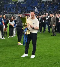Chivu, gest fabulos    FOTO.  Ce a făcut de antrenorul lui Inter la   festivitatea de premiere  » Momentul s-a viralizat