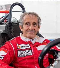 Alain Prost, victima unui jaf  Fostul mare pilot de la Ferrari a fost   rănit în propria casă  » Fiul său, obligat să deschidă un seif