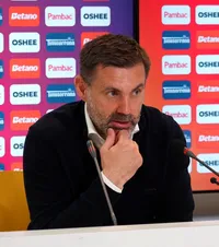 Kopic e cu gândul la baraj  Antrenorul lui   Dinamo  anunță ce va face în timpul meciului crucial dintre FCSB și Botoșani