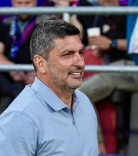 „Sânge roș-albastru”    VIDEO.  Cum a fost prezentat   Baciu în Ghencea,  înainte de debut, la FCSB - Botoșani. 10.000 de fani pentru baraj