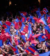 Anomalia Barcelona  Cum își pot permite catalanii să plătească sume importante pe transferuri, având o   datorie foarte mare   