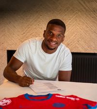 Transfer din Franța la FCSB  Cine este   noul fundaș dreapta  al „roș-albaștrilor” 