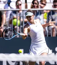 Irina Begu, pe tabloul principal  Adversara era mare favorită, dar românca a învins-o în două seturi. Ce urmează la   Bad Homburg