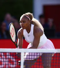 Surpriză de proporții la Wimbledon!     Serena Williams  revine pe teren la turneul de Grand Slam de la Londra. Când are loc competiția