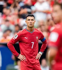 „Ajunge să facă rău Portugaliei”  Forlan l-a criticat pe   Cristiano Ronaldo  și i-a transmis ce trebuie să schimbe la Mondial
