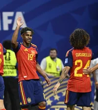 „Îl mănânc de viu!”    Lamine Yamal îl avertizează pe Cucurella  după transferul fundașului la Real. La Mondial se pregătește El Clasico