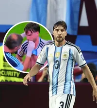 A încălcat regulamentul?    FOTO:  Decizia arbitrului care a creat   indignare  în ultimele minute din Argentina - Capul Verde 3-2. Ce impune IFAB
