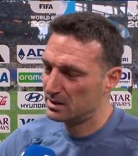 Scaloni, copleșit de emoții     VIDEO.  Selecționerul Argentinei   a părăsit interviul  după meciul nebun cu Egipt: „Nu pot”