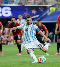Argentina, magnet de penalty-uri   A primit de departe   cele mai multe lovituri de pedeapsă  la CM 2022 și 2026. Următoarea clasată a primit de două ori mai puține!