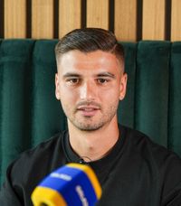 „Spovedania” lui Nedelcu    VIDEO.     „Bunicul vindea fier vechi  ca eu să merg la fotbal” » Momentul critic când putea fi dat afară de la Academia Hagi
