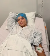 Pe masa de operație    Jaqueline Cristian,  supusă unei intervenții chirurgicale, după problemele la genunchi: „Ne revedem curând!”