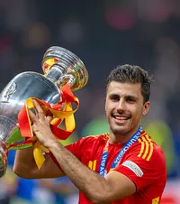 Doi ani de fericire și dramă  El este „Regele” Spaniei. Cum a trecut   Rodri de la cel mai înalt punct la șocul carierei