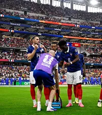„Comportamente inadmisibile!”    Adrien Rabiot și-a făcut praf colegii,  după Franța - Anglia 4-6: „N-am mai văzut niciodată așa ceva!”