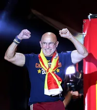 Transformarea lui Luis de la Fuente   Ziua când   i s-a schimbat viața  selecționerului Spaniei + Cum a ajuns să fie mai în formă ca la 45 de ani
