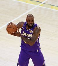 Gafa care a aprins NBA  Cum a anunțat Miami Heat   transferul lui LeBron James  înainte ca acesta să existe