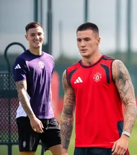 Ce transformare!     FOTO:  Atacantul lui Manchester United   i-a impresionat pe fani  cu fizicul său: „Premier League, pregătește-te!”