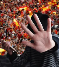 Bucuria victoriei, umbrită de altă realitate  După succesul Spaniei la Mondial,   apelurile la linia pentru victimele violenței de gen  au crescut cu peste 120,8%