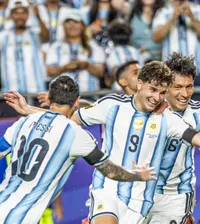 Ofertă uriașă pentru starul Argentinei  Se pregătește transferul verii.   100.000.000 de euro  + unul dintre cei mai buni atacanți din Europa!