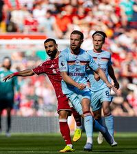 Transfer șocant în Premier League  Ex-căpitanul lui Liverpool, aproape de o mutare   la rivală!
