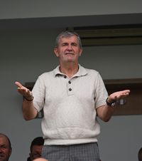 „A dat de două ori «11 metri»”     Valeriu Iftime nu a înțeles  de ce penalty-ul primit de FC Botoșani cu Rapid s-a repetat » Care e explicația