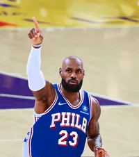 Navetă cu elicopterul în fiecare zi   Unde vrea să locuiască   LeBron James  cât joacă pentru Sixers: apar două probleme importante + reacția fanilor