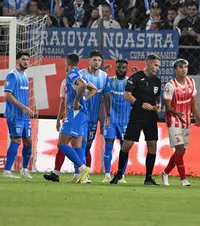  „E singurul care n-a progresat deloc”  Fotbalistul de la Universitatea Craiova   e aspru criticat  de Panduru: „Cel mai slab”