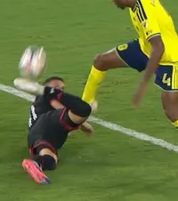 Munteanu, fază superbă în MLS   VIDEO.  Românul a reușit o pasă de excepție! » Comentatorii, uimiți:  „Nu pot să trec peste”