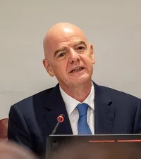 Infantino, salariu șocant  Planul de 20 de miliarde de dolari i-ar fi adus  președintelui FIFA  încasări istorice în fiecare an
