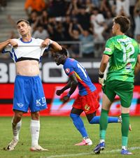 Lukic la FCSB?  Patronul echipei, după jocul modest contra Farului:  „Marți mă interesez”  » Cine e primul fotbalist de pe lista neagră