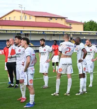 Retrogradați cu salarii de top   Fotbaliști cu  contracte de 10.000 de €/lună  au dat în judecată clubul retras din Liga 2
