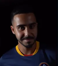 Enes Sali revine în Europa   VIDEO:  Fostul puști-minune al lui Gică Hagi,  prezentat oficial  la clubul lui Gerard Pique » Imediat titular