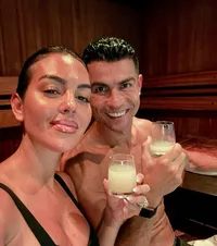 Farsa anului în Madeira. Ronaldo a râs cu lacrimi   Mii de oameni au venit pentru nunta lui Cristiano cu Georgina.  Confuzia uriașă l-a distrat pe CR7