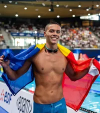 Încasări de top pentru Popovici  Suma pe care o va primi campionul european, după  medalia de aur  cucerită la Paris 