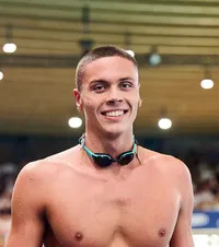 Nimeni nu-i ca David Popovici  Topul mondial în care numele campionului român  apare de 4 ori