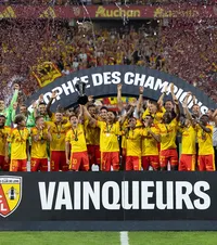 Șoc în Franța   FOTO.  PSG a pierdut Supercupa, deși a jucat  peste 50 de minute  în superioritate numerică!
