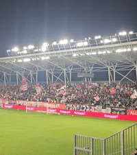 Nicolescu, apărat pe „Arc”   VIDEO.  Ce au făcut fanii lui Dinamo în momentul în care  galeria a început să-l înjure din nou