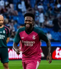„Nu vrea nimeni un astfel de jucător”  Fostul jucător de la  Real Madrid,  mesaj furios: „Au fost obligați să-i prelungească contractul lui Vinicius”