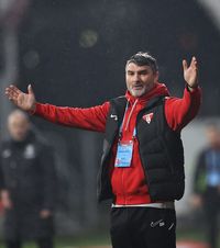 „Nu e normal așa ceva!”  Adrian Mihalcea a răbufnit  înaintea partidei cu FCSB.  Ce l-a înfuriat