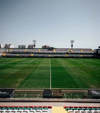 Stadion închis din cauza gazonului  Meciul a fost mutat pe altă arenă, deoarece  suprafața de joc periclitează integritatea fotbaliștilor