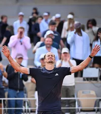 Zverev, sezonul carierei   VIDEO.  E din nou în  semifinale la US Open,  după ce și-a zdrobit adversarul! Când vor avea loc meciurile
