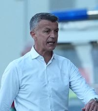 „O echipă fricoasă!”   Ovidiu Burcă  nu și-a menajat jucătorii după meciul modest de la Arad: „Când te mulțumești cu puțin, pleci cu nimic”