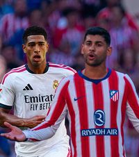 Controverse în Atletico - Real Madrid  Duel plin de faze discutabile:  „E scandalos, trebuia să iasă de pe teren!”  » Vinicius, schimbat după 54 de minute!