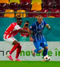 Denis Alibec, eliminat!  Conflict pe tunel la pauza meciului  Dinamo - Farul