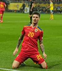 MAN LUMINEAZĂ, APĂRAREA DĂ RATEURI    Plusurile și minusurile României la primul meci oficial cu Hagi:  înfrângere în Suedia  după două mari erori în defensivă