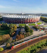 Marea afacere „Narodowy”  GOLAZO.ro  a survolat cu drona „inima” Varșoviei,  arena unde se va juca Polonia - România. Spectaculoasă și profitabilă