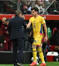 „Trebuia să iasă Ianis”  Doi ex-atacanți legendari ai lui Dinamo au analizat eșecul cu Polonia:  „Majoritatea antrenorilor  din lume joacă așa”
