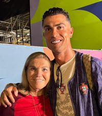 „Portughezii nu-l apreciază!”   Mama lui Cristiano Ronaldo  intervine în scandalul care a șocat Portugalia » Noi detalii despre conflict